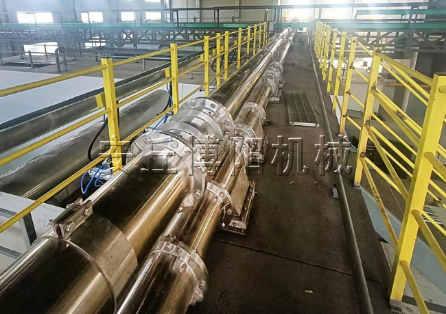 粉碳管鏈輸送機?   管鏈式輸送機使用現(xiàn)場